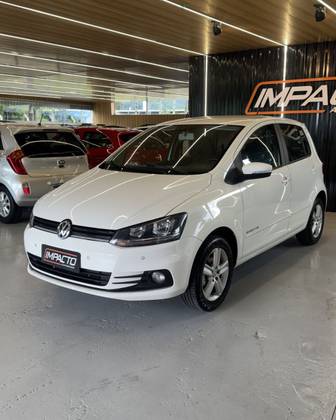 VOLKSWAGEN FOX 1.0 MPI COMFORTLINE 12V FLEX 4P MANUAL VOLKSWAGEN FOX 1.0 MPI COMFORTLINE 12V FLEX 4P MANUAL